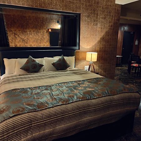 Hotel Acropolis Шиллонг Экстерьер фото