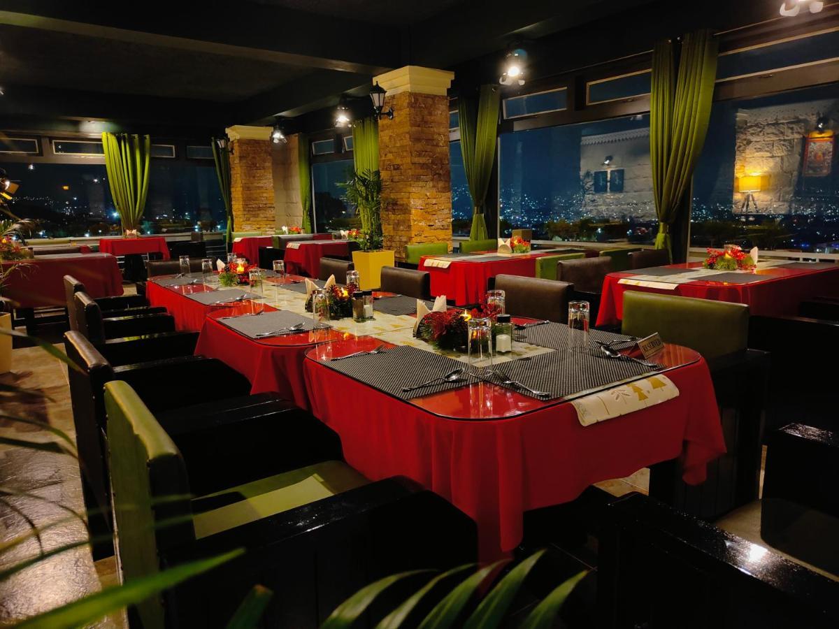Hotel Acropolis Шиллонг Экстерьер фото