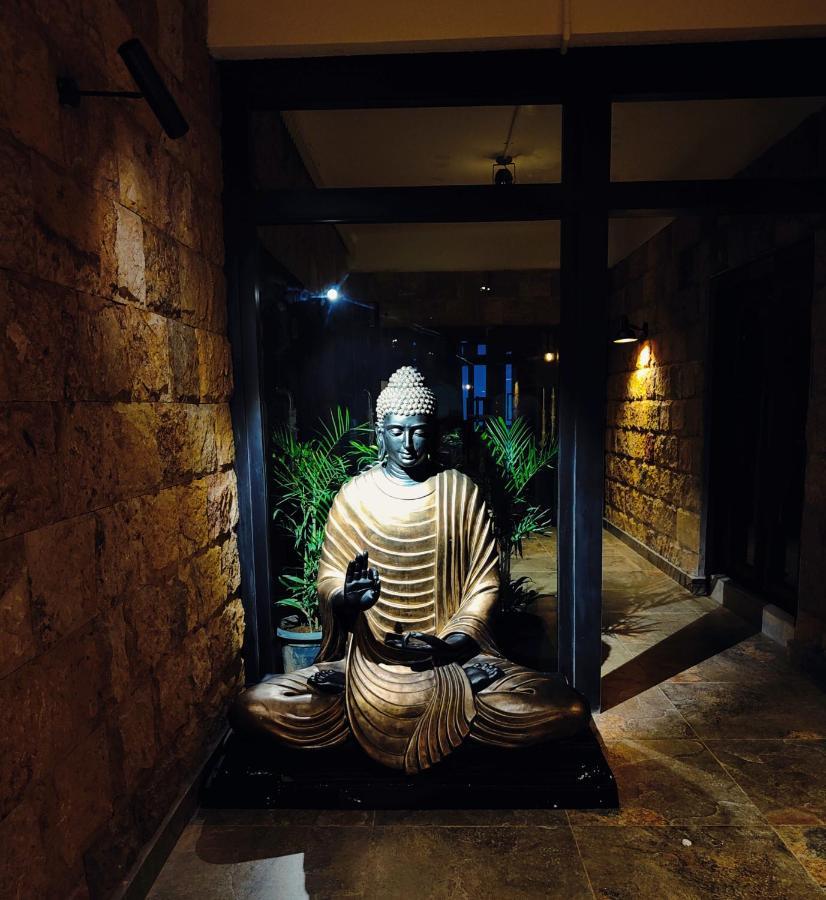 Hotel Acropolis Шиллонг Экстерьер фото