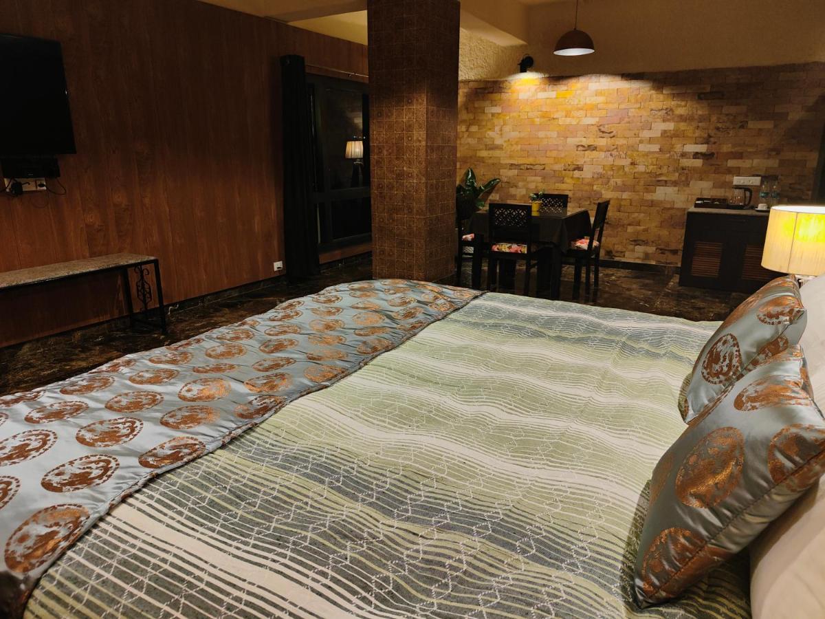 Hotel Acropolis Шиллонг Экстерьер фото