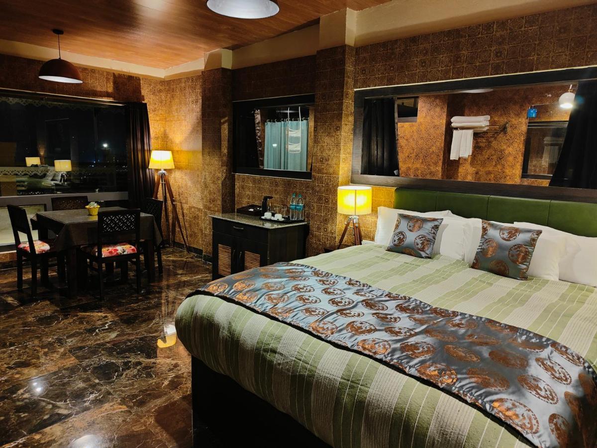 Hotel Acropolis Шиллонг Экстерьер фото