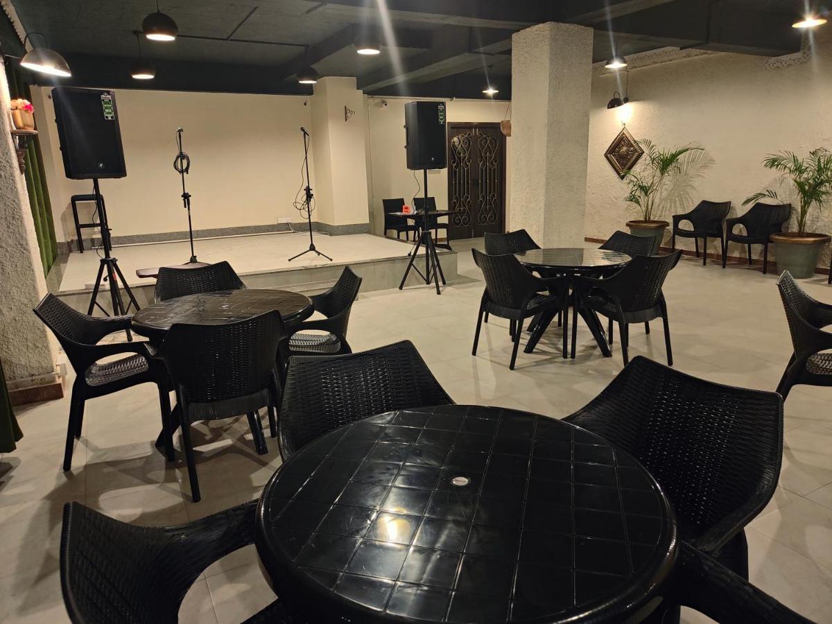 Hotel Acropolis Шиллонг Экстерьер фото