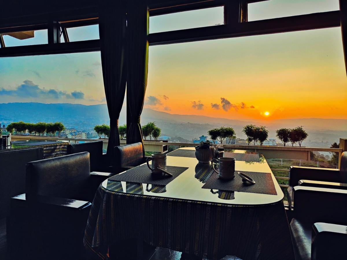 Hotel Acropolis Шиллонг Экстерьер фото