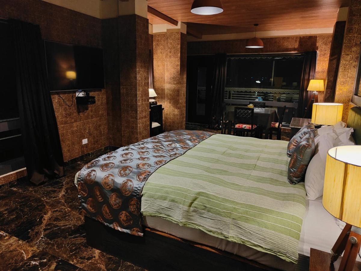 Hotel Acropolis Шиллонг Экстерьер фото