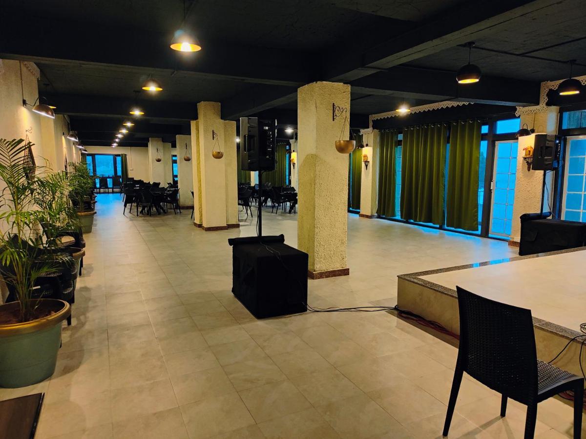 Hotel Acropolis Шиллонг Экстерьер фото